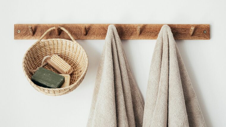 Understanding the World of Intimate Vaginal Care And When To Use A Feminine Cleanser